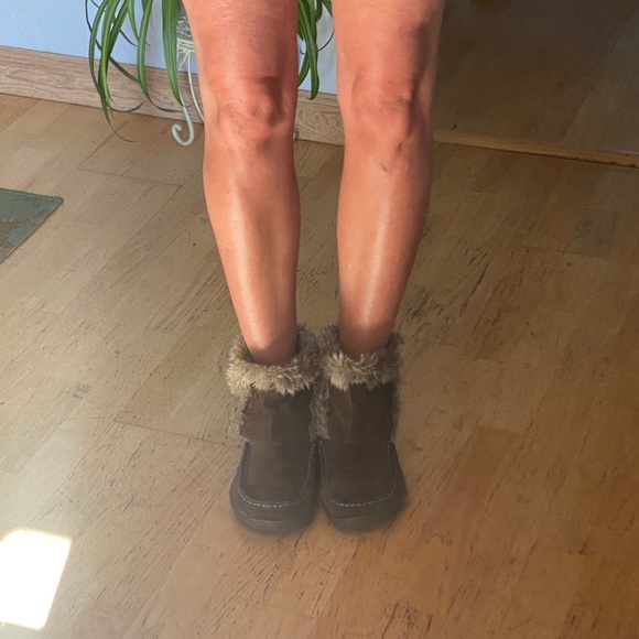 Woolrich Suede Faux Fur Wooden Toggle Moccasins - Picture 15 of 15